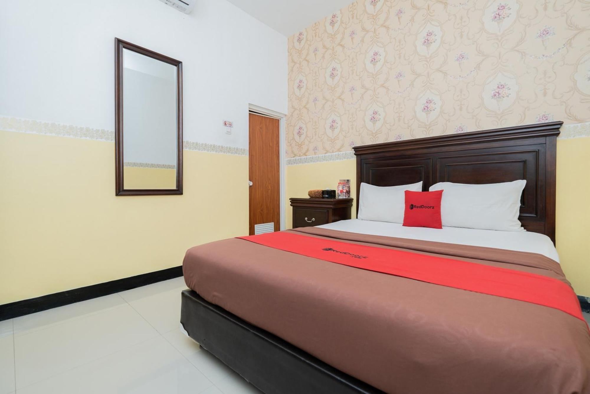 Reddoorz Near Taman Krida Budaya Malang Eksteriør bilde